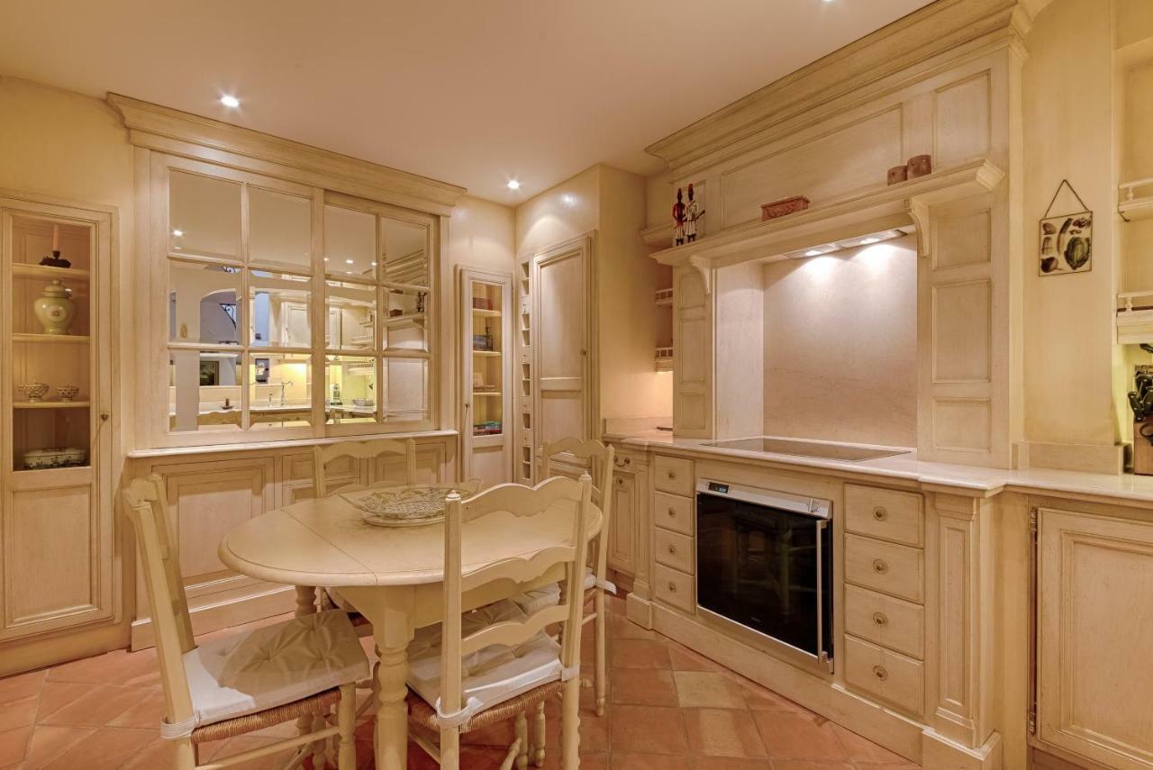 סן טרופז Maison Des Bouchonniers מראה חיצוני תמונה